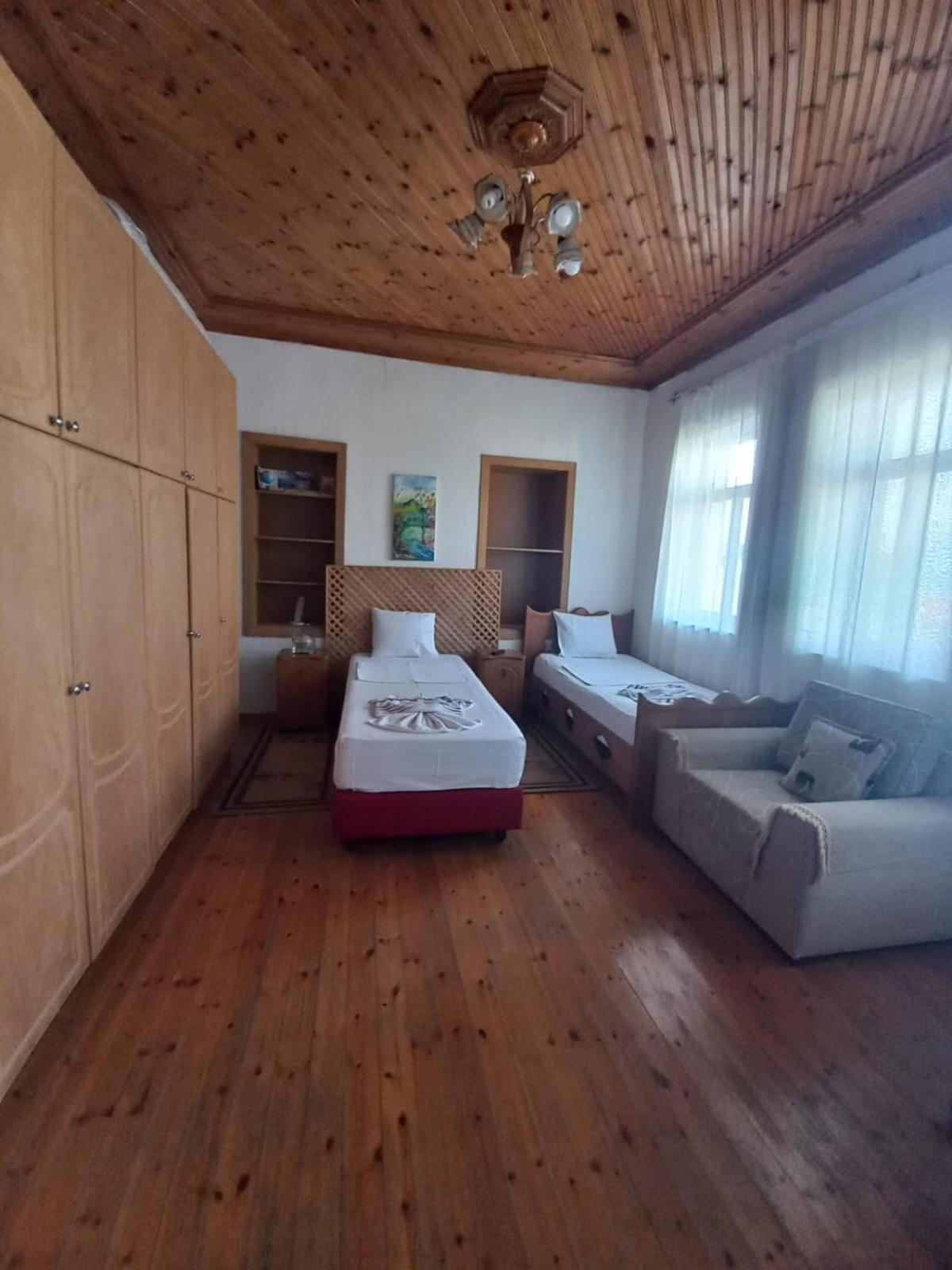 Miziriguesthouse Gjirokastër Dış mekan fotoğraf